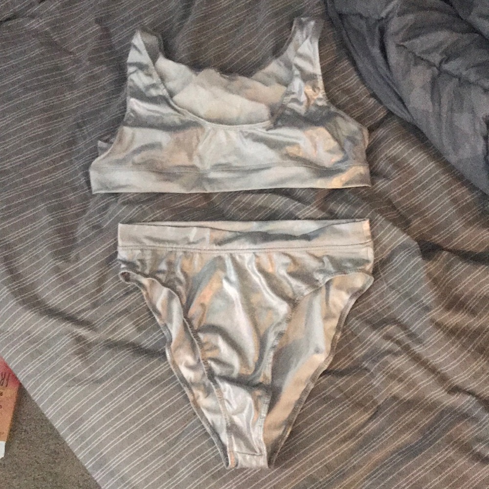 Silver shiny rave set two piece